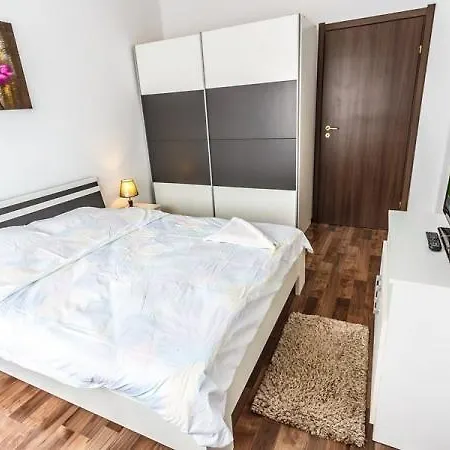 Aparthotel Smart *